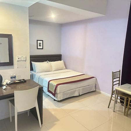 Kingsman Boutique Hotel Kota Kinabalu Bagian luar foto